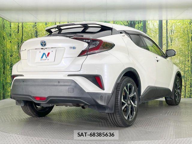 Toyota C-HR 2017-06 8524048-16