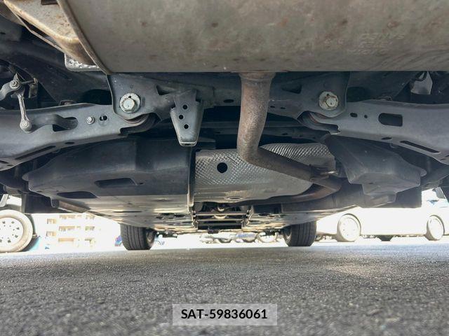 Toyota C-HR 2019-04 8524051-18