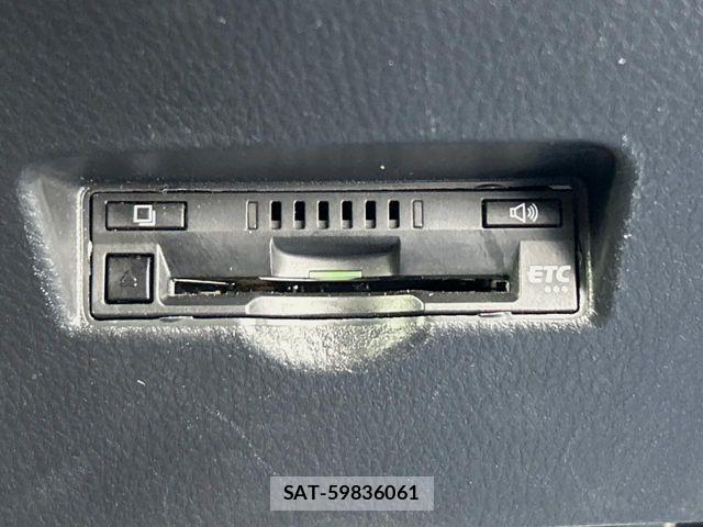 Toyota C-HR 2019-04 8524051-4