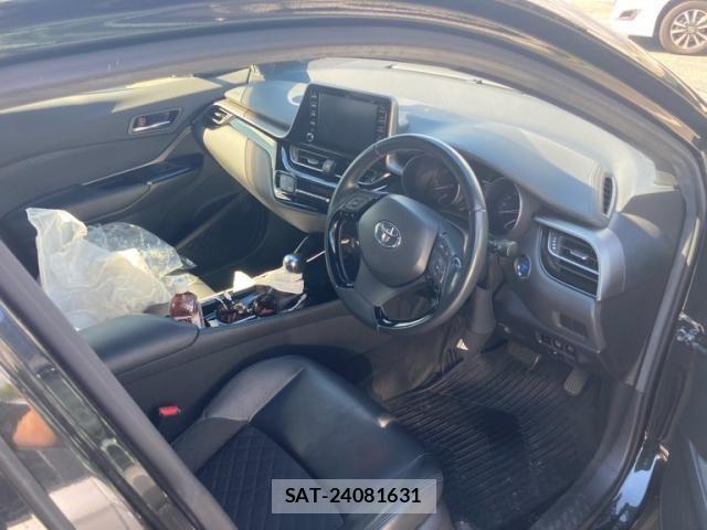 Toyota C-HR 2020-09 8524050-12