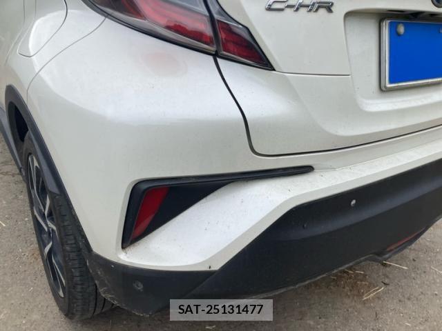 Toyota C-HR 2016-12 8524056-13
