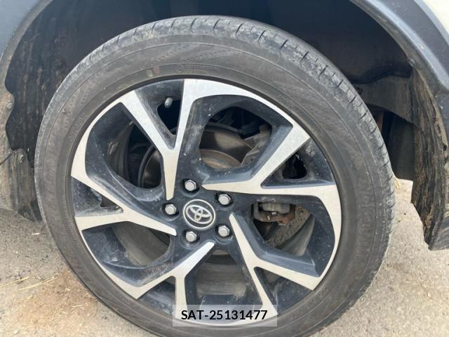 Toyota C-HR 2016-12 8524056-15