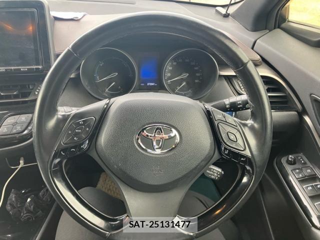 Toyota C-HR 2016-12 8524056-19