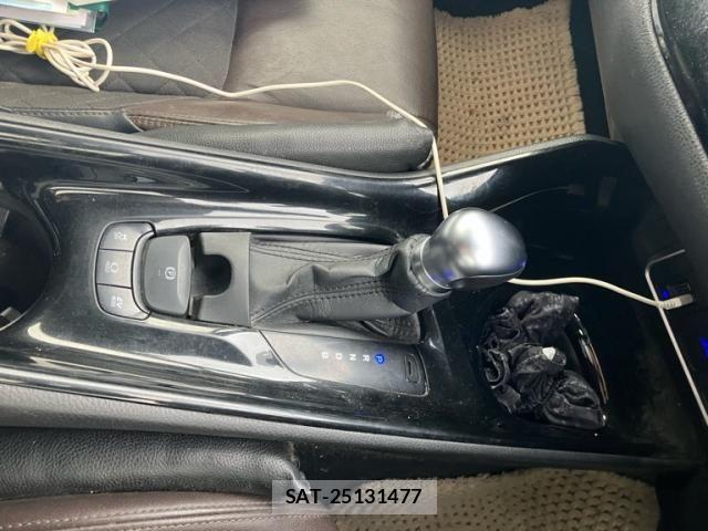 Toyota C-HR 2016-12 8524056-22