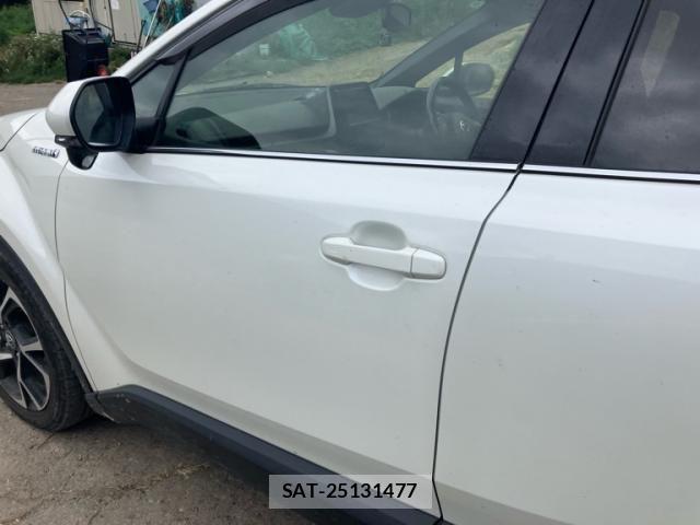 Toyota C-HR 2016-12 8524056-4