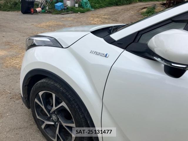Toyota C-HR 2016-12 8524056-5