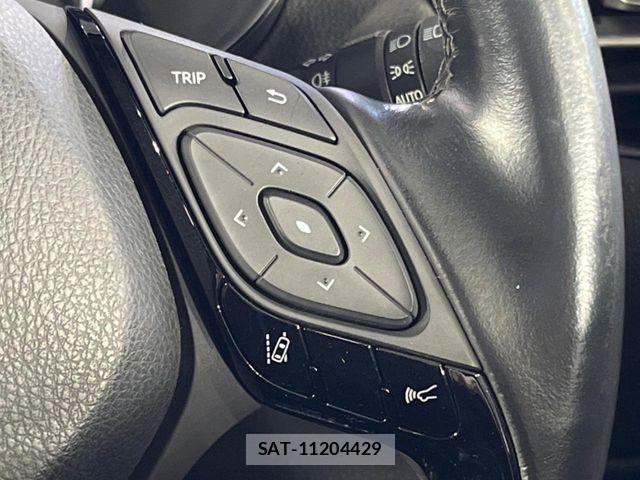 Toyota C-HR 2018-01 8524047-7