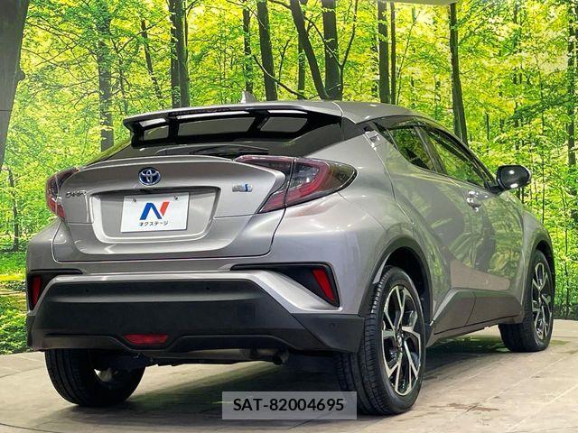Toyota C-HR 2017-07 8524049-16