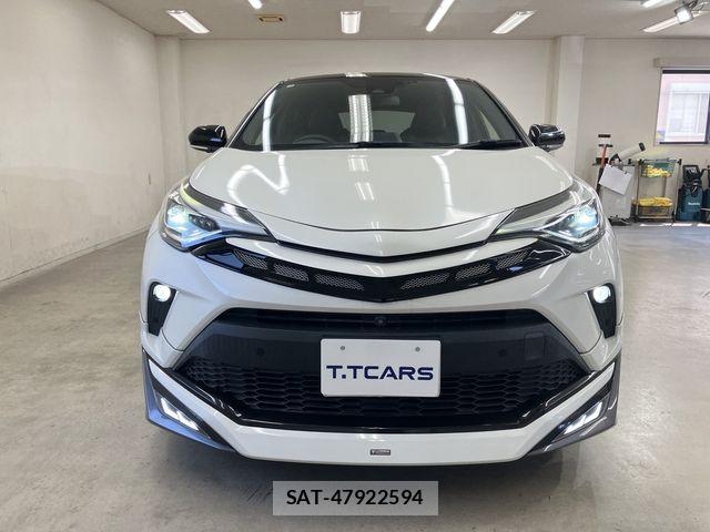 Toyota C-HR 2021-01 8524046-23