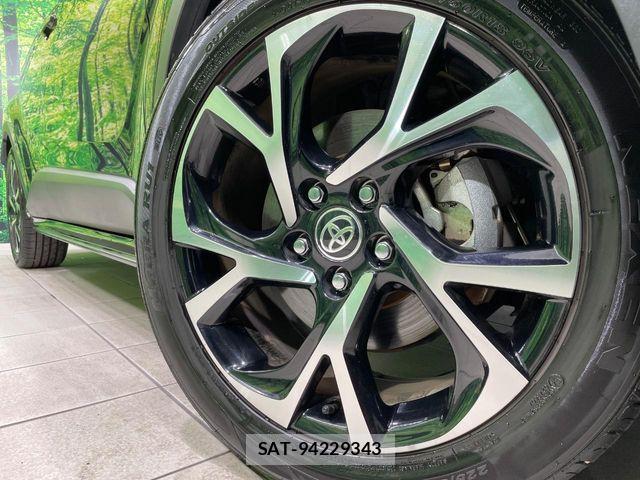 Toyota C-HR 2020-01 8524045-12