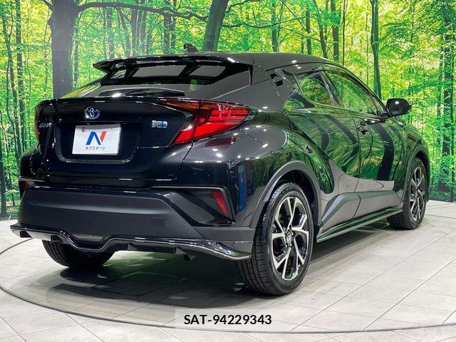 Toyota C-HR 2020-01 8524045-16