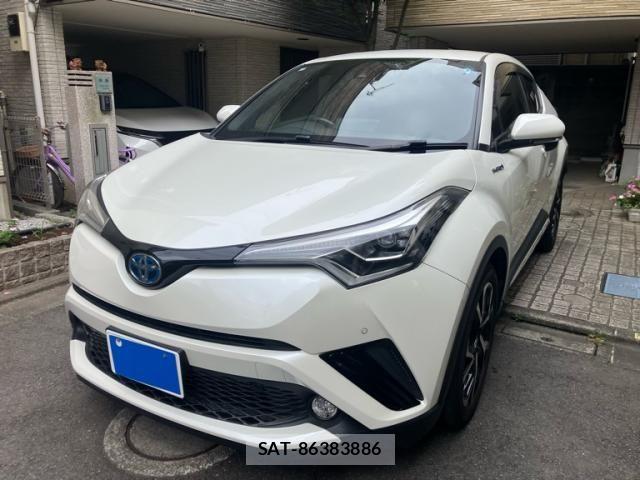 Toyota C-HR 2017-06 8561410-1