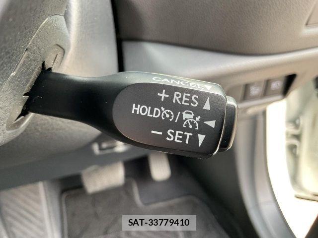 Toyota C-HR 2017-12 8561402-22