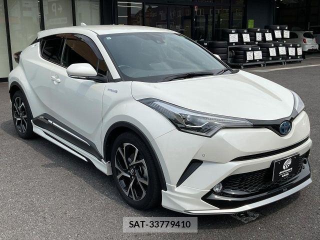 Toyota C-HR 2017-12 8561402-6