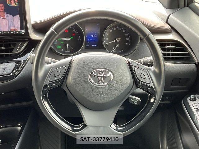 Toyota C-HR 2017-12 8561402-8