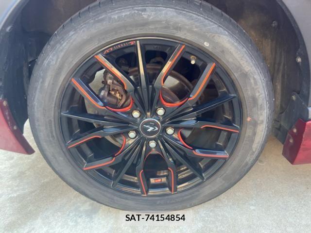 Toyota C-HR 2017-09 8561411-8