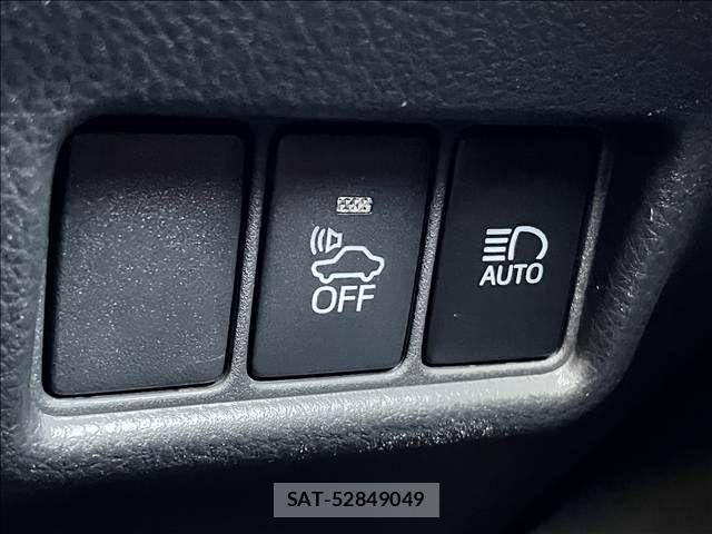 Toyota C-HR 2018-03 8561401-26