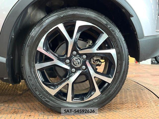 Toyota C-HR 2017-10 8561407-12