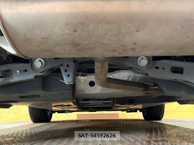 Toyota C-HR 2017-10 8561407-17