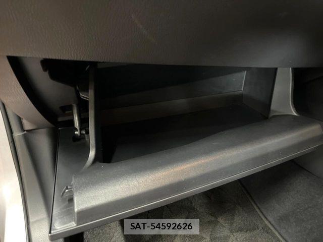 Toyota C-HR 2017-10 8561407-19