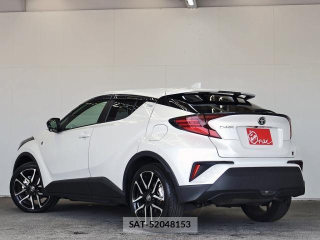Toyota C-HR 2020-05 8561396-12