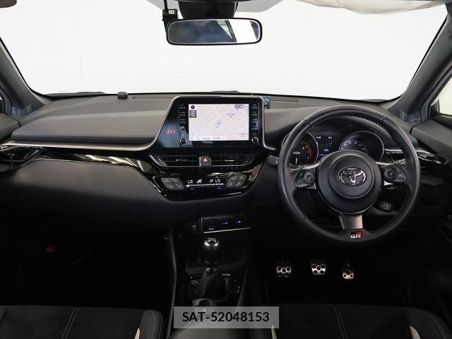 Toyota C-HR 2020-05 8561396-5