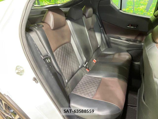 Toyota C-HR 2018-07 8561399-9