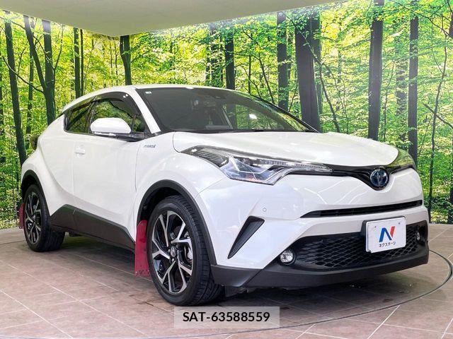 Toyota C-HR 2018-07 8561399-15