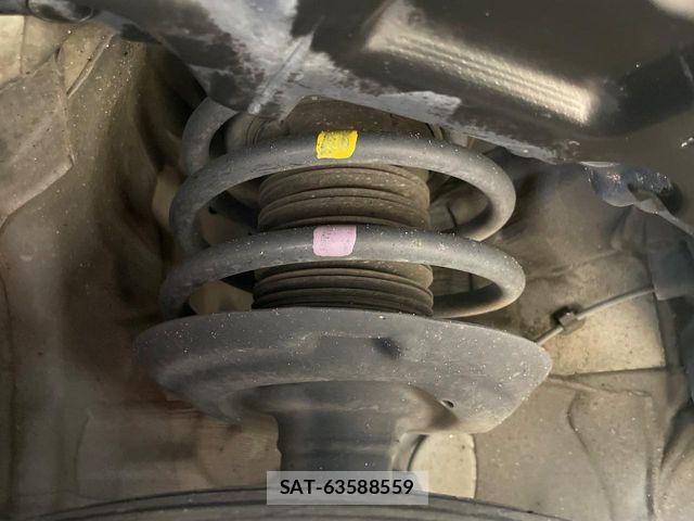 Toyota C-HR 2018-07 8561399-19