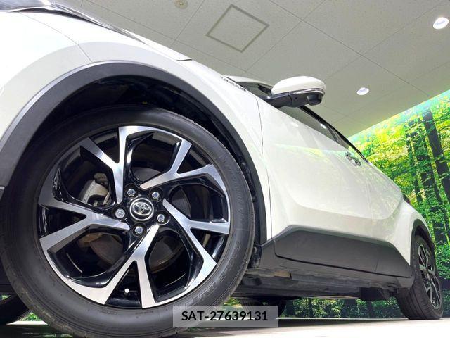 Toyota C-HR 2018-06 8561404-13