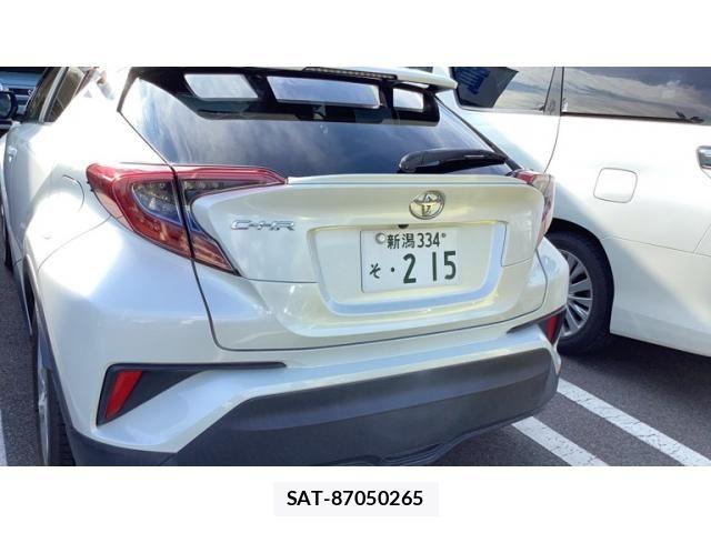 Toyota C-HR 2019-01 8561400-1