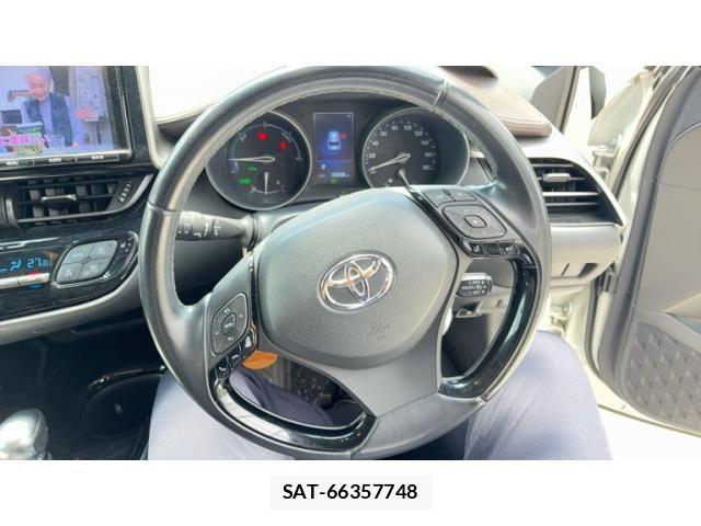 Toyota C-HR 2016-12 8561408-11