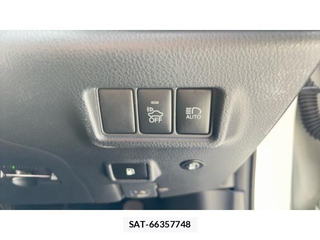 Toyota C-HR 2016-12 8561408-14