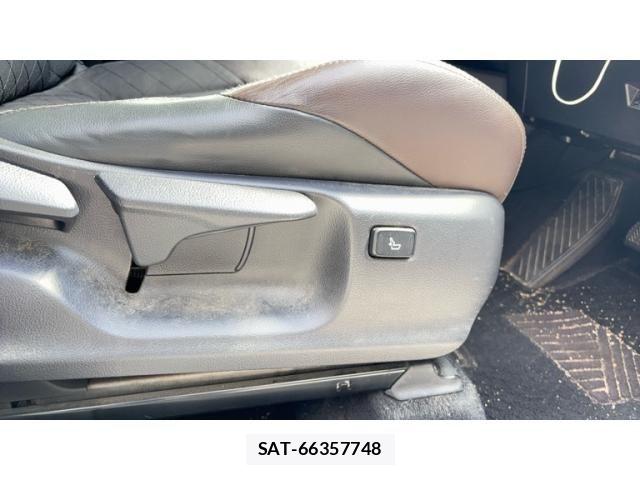 Toyota C-HR 2016-12 8561408-19