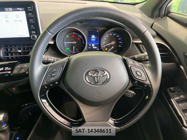 Toyota C-HR 2020-09 8561397-10