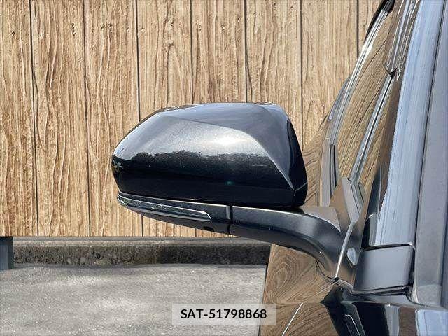 Toyota C-HR 2017-07 8561406-27