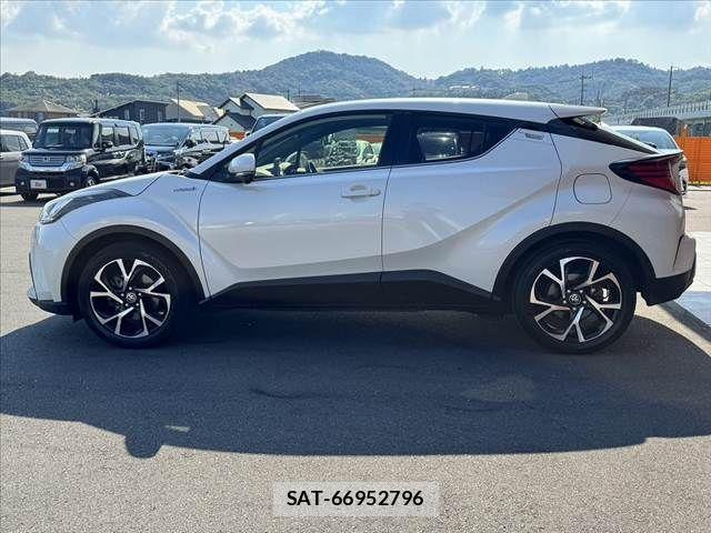 Toyota C-HR 2020-03 8561403-11