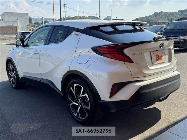 Toyota C-HR 2020-03 8561403-12