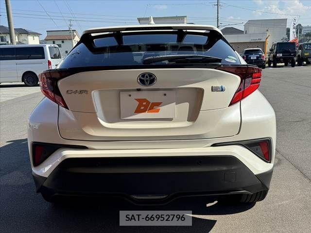 Toyota C-HR 2020-03 8561403-13