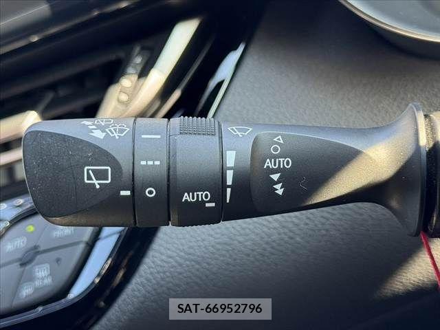 Toyota C-HR 2020-03 8561403-24