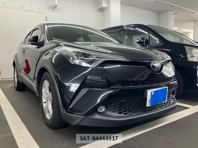 Toyota C-HR 2018-11 8561398-0