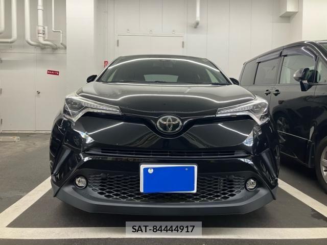 Toyota C-HR 2018-11 8561398-1