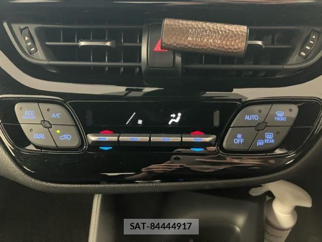 Toyota C-HR 2018-11 8561398-22