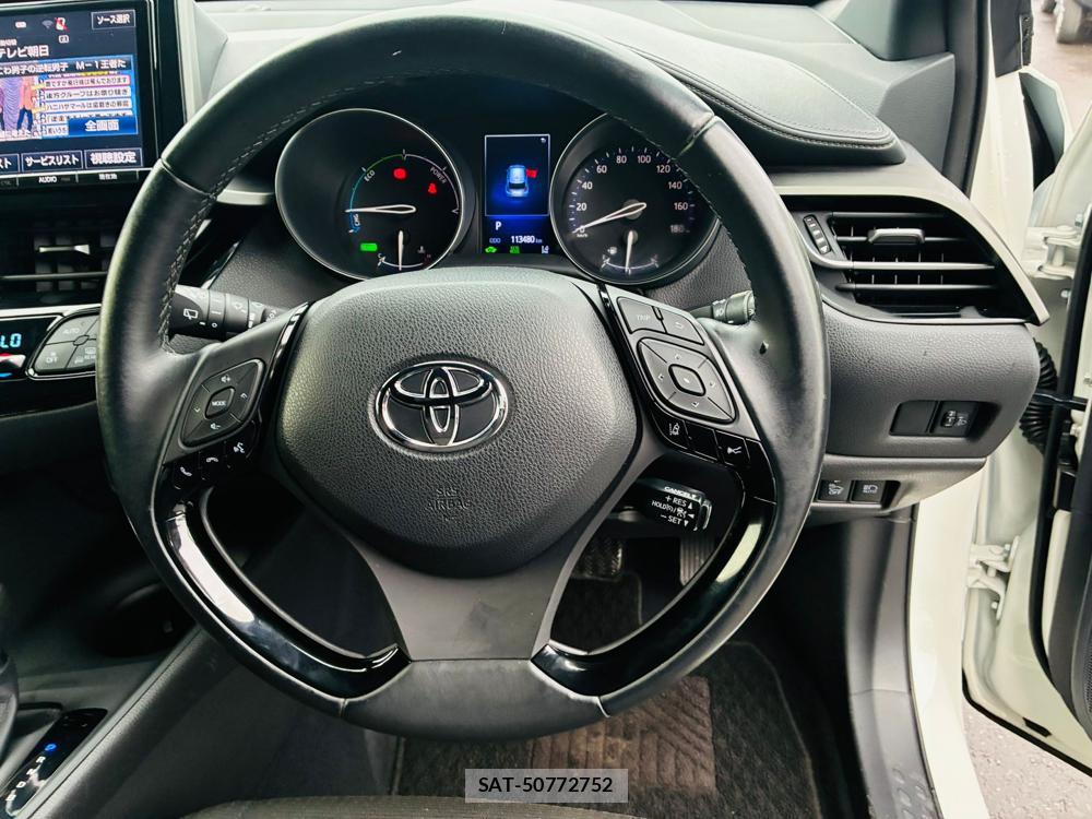 Toyota C-HR 2017-02 8544995-14