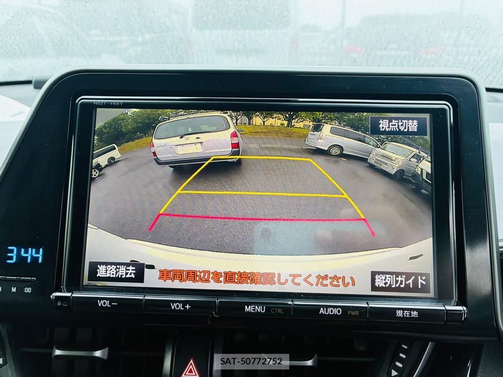 Toyota C-HR 2017-02 8544995-17