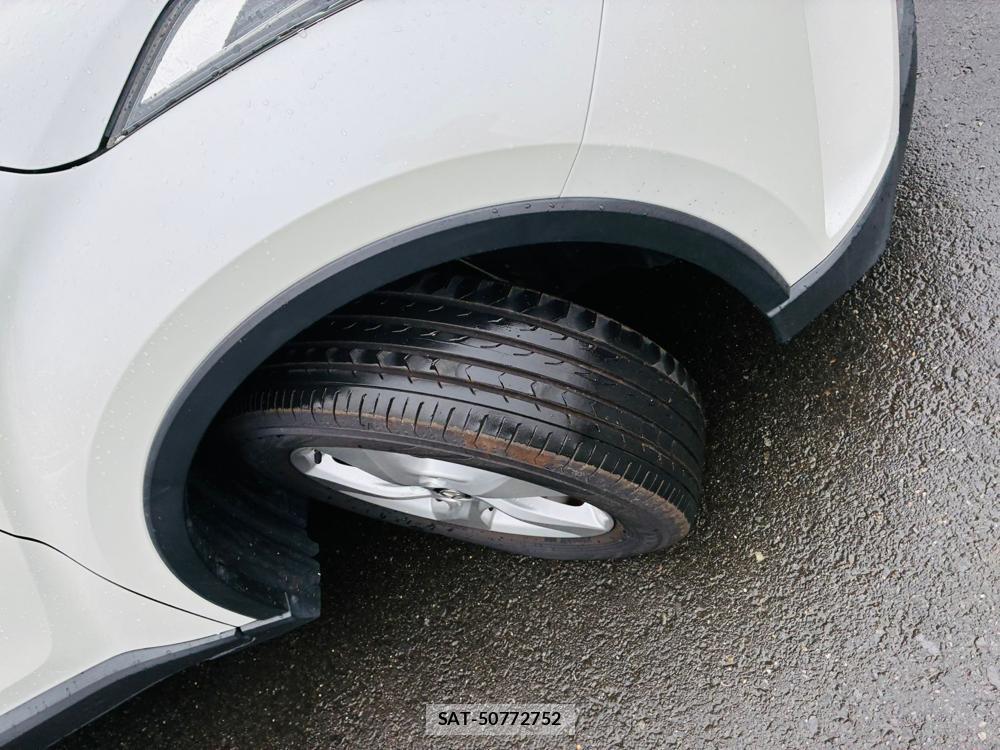 Toyota C-HR 2017-02 8544995-33