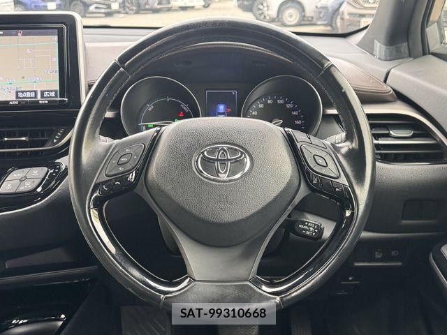 Toyota C-HR 2017-12 8626153-15