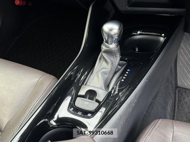 Toyota C-HR 2017-12 8626153-20
