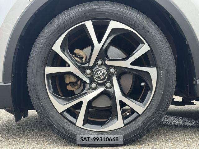 Toyota C-HR 2017-12 8626153-28