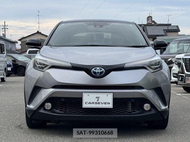 Toyota C-HR 2017-12 8626153-2